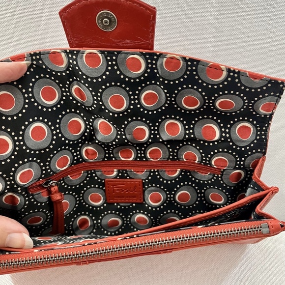 Gorgeous, Eye Catching RED Vintage Fossil Leather Wallet, EUC - Picture 5 of 11